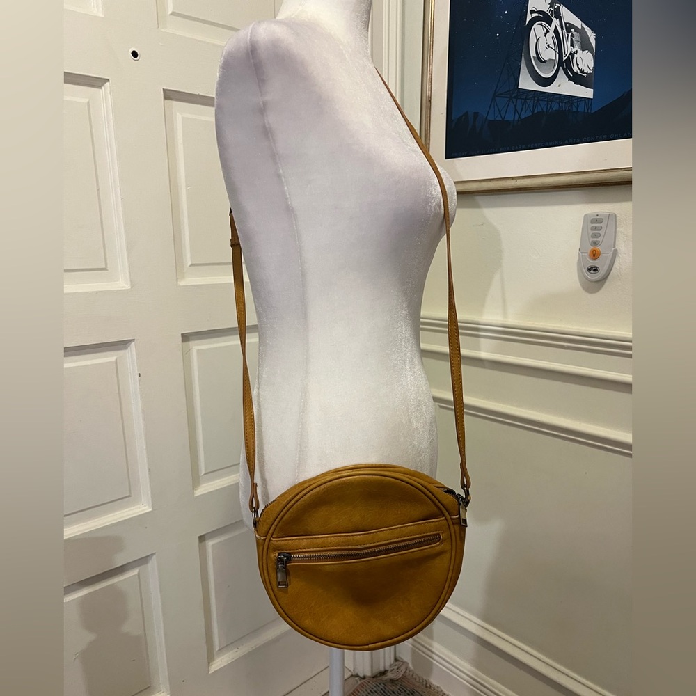 Antik Kraft Round Mustard Yellow Vegan Leather Crossbody Bag - Picture 5 of 12